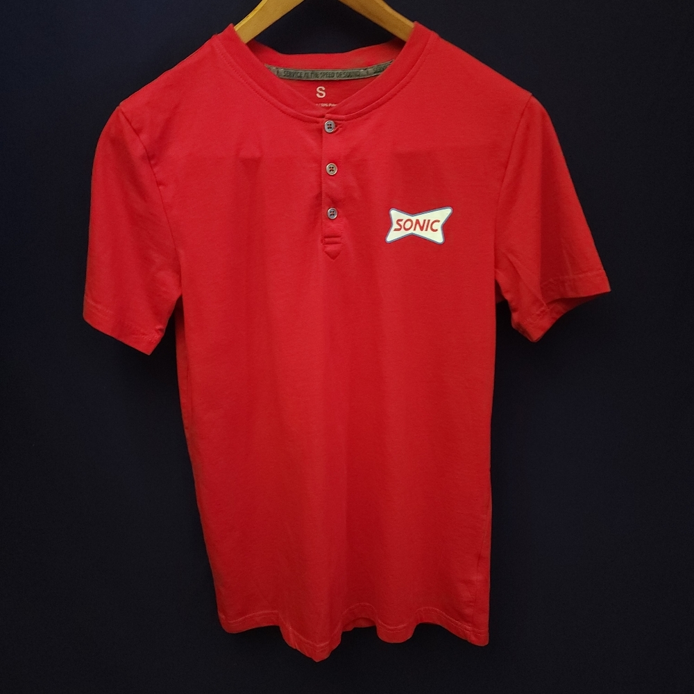 Red Sonic short sleeve henley